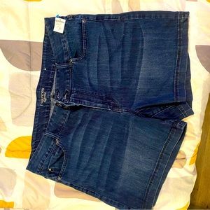 -JUST IN TIME FOR SUMMER-  dark wash shorts